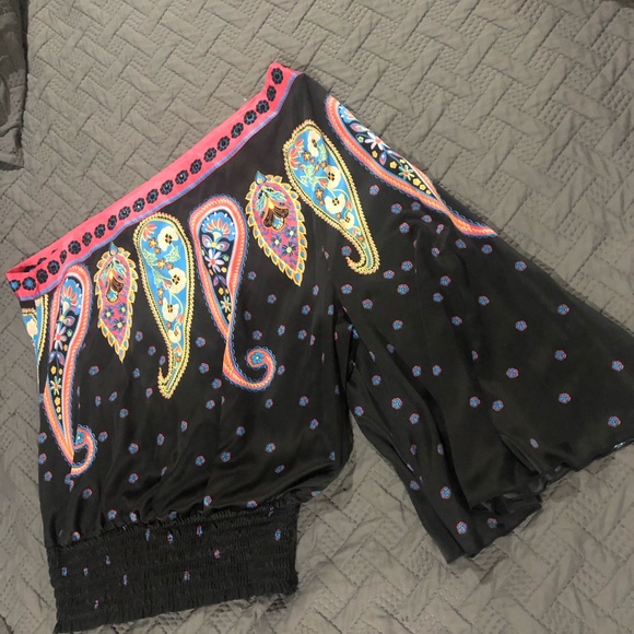 One shoulder top - Picture 2 of 4